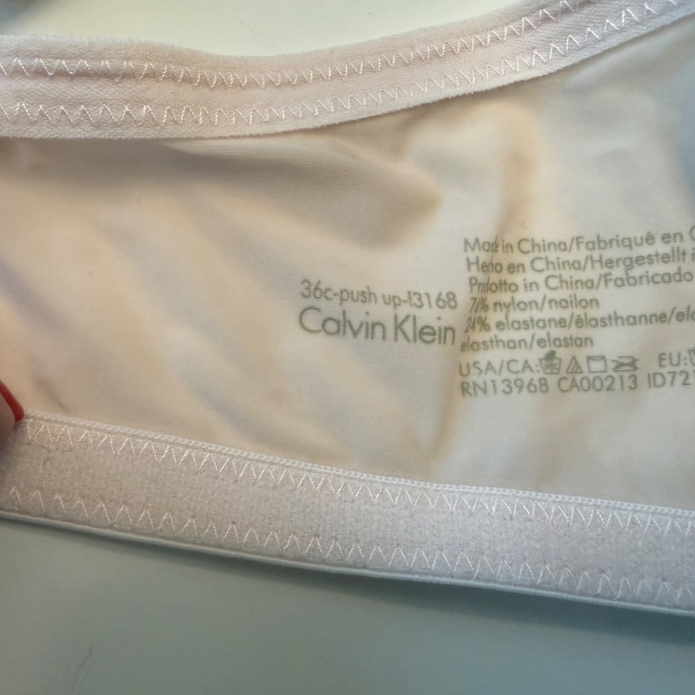 Calvin Klein Push Up Bra Size 36C lt pink - Picture 2 of 2